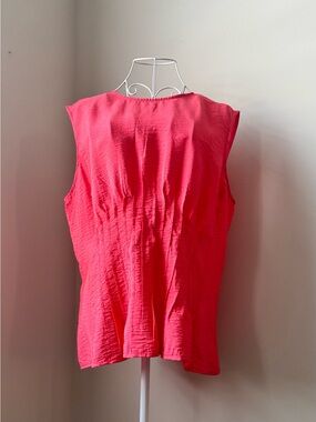 Anthropologie Sleeveless Coral Pink Women's Top - Lightweight Summer Tank size L